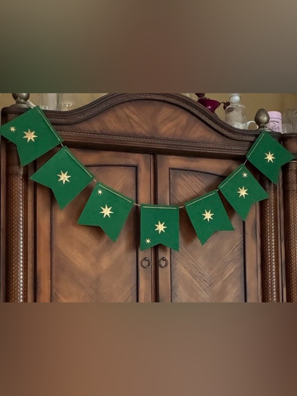 Minimalist Golden Star Garland